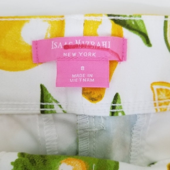NWT Isaac Mizrahi NY 5" Inseam Stretch Tailored Trouser Shorts Lemon Lime Size 8 - Picture 5 of 11
